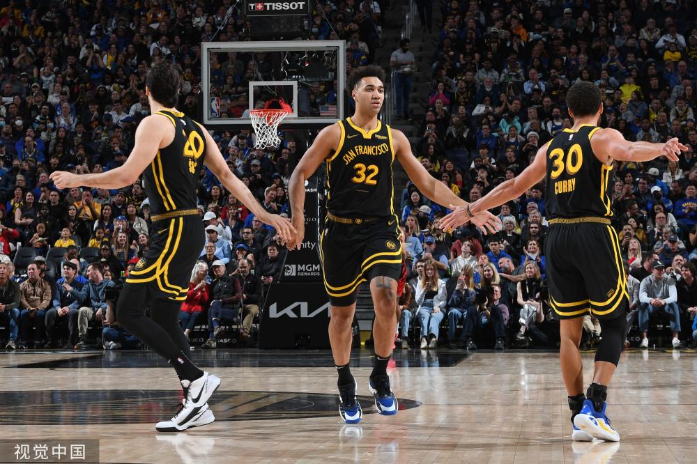 决定比赛胜 决定比赛胜