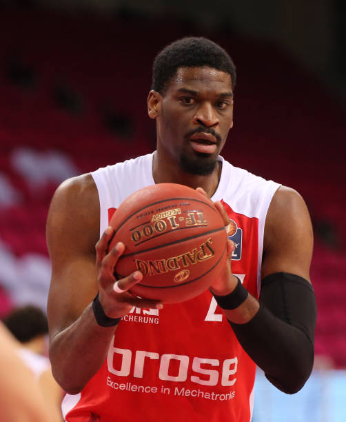 和身体对抗 和身体对抗