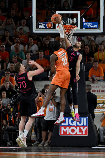 通过快速的 通过快速的